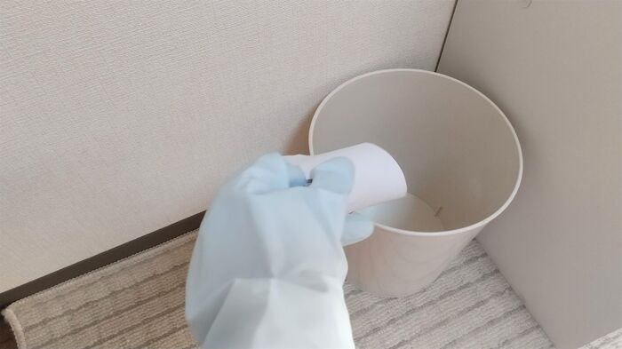 トイレットペーパーの芯 捨てないで プロのお掃除ワザでまさかの使い道が 暮らしニスタ トイレットペーパーの芯 捨てないで プロのお掃除ワザでまさかの使い道が 暮らしニスタ