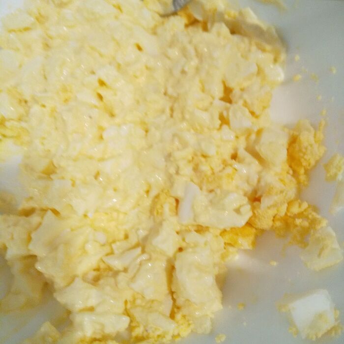 Aの材料で茹で卵の具を作ります。