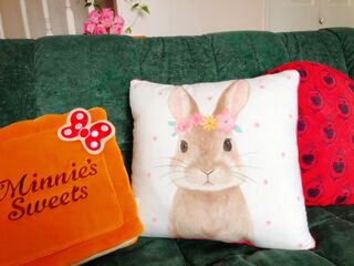 ニトリ 春っぽい ふわふわ可愛いウサギのクッション 暮らしニスタ ニトリ 春っぽい ふわふわ可愛いウサギのクッション 暮らしニスタ