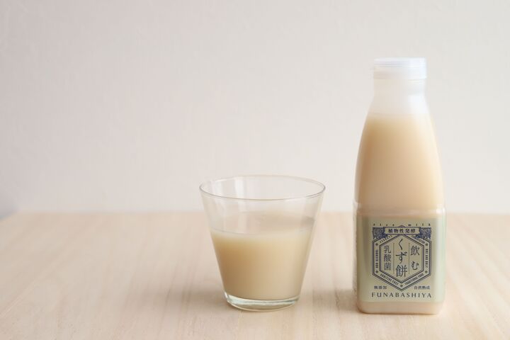 これは飲んでみたい!老舗和菓子屋開発のくず餅から作る乳酸菌ドリンク