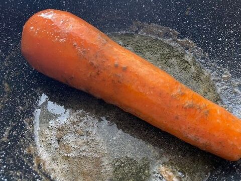 丸ごと煮込むからおいしい 人参のミルク煮セージバター風味 暮らしニスタ