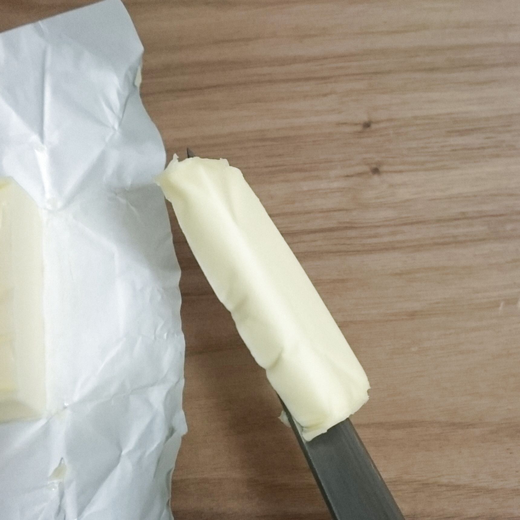 バターが包丁にくっつく問題解決！