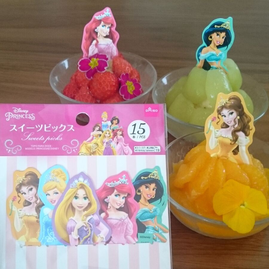 ダイソーのスイーツピックスでプリンセスのデザートが簡単に 暮らしニスタ ダイソーのスイーツピックスでプリンセスのデザートが簡単に 暮らしニスタ