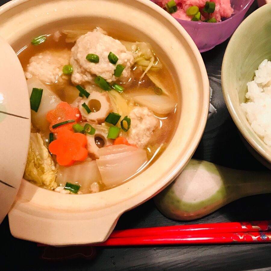 フワフワ鶏団子 熱々お一人様用鍋 暮らしニスタ フワフワ鶏団子 熱々お一人様用鍋 暮らしニスタ