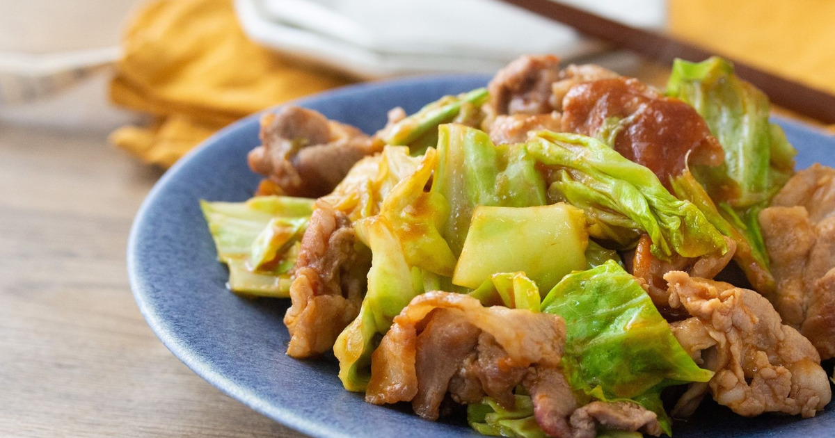 黄金比で美味しい！豚キャベツ炒め♪焼肉のタレ10分レシピ｜料理のレシピや作り方｜暮らしニスタ