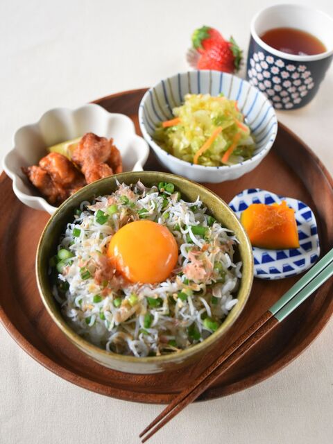 100均の小鉢で気分を上げる 旨味たっぷりしらす丼定食 暮らしニスタ 100均の小鉢で気分を上げる 旨味たっぷりしらす丼定食 暮らしニスタ