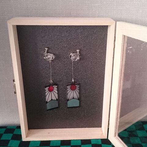 鬼滅の刃 炭治郎くんのピアスケース 暮らしニスタ 鬼滅の刃 炭治郎くんのピアスケース 暮らしニスタ