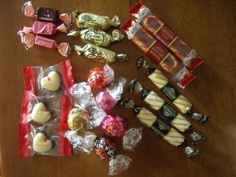 今年のバレンタインは 市販のお菓子でオリジナルチョコレート缶 暮らしニスタ 今年のバレンタインは 市販のお菓子でオリジナルチョコレート缶 暮らしニスタ