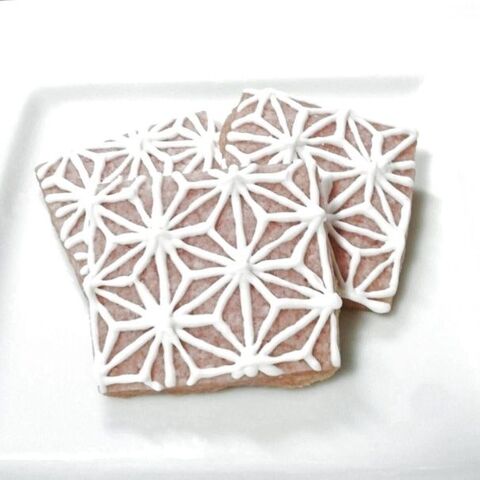 アイシング チョコペン 麻の葉模様 の書き方 禰豆子ちゃんの着物の模様 鬼滅の刃スイーツ 暮らしニスタ アイシング チョコペン 麻の葉模様 の書き方 禰豆子ちゃんの着物の模様 鬼滅の刃スイーツ 暮らしニスタ