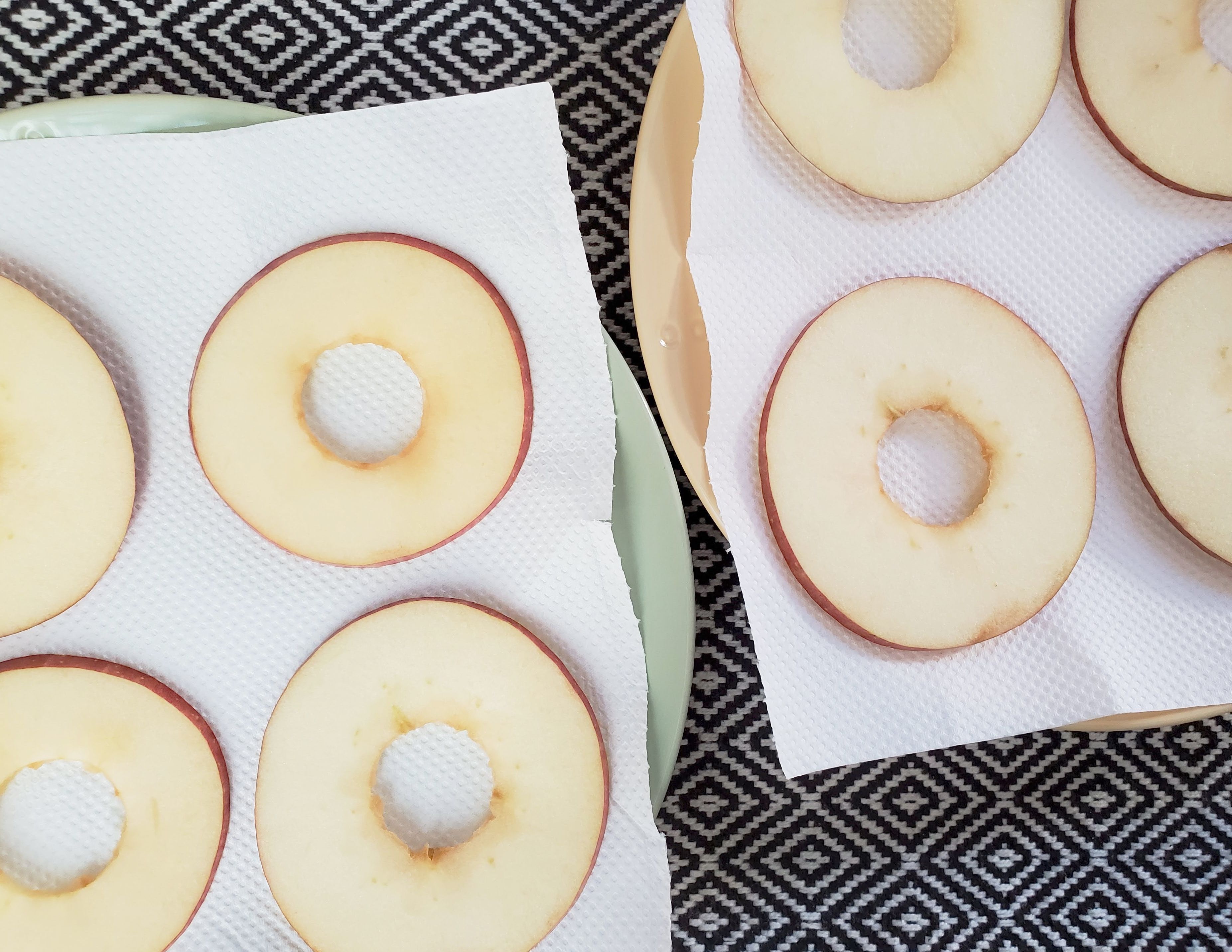 余ったミカン リンゴを活用 切って干すだけのドライフルーツを手作りしてみた 暮らしニスタ