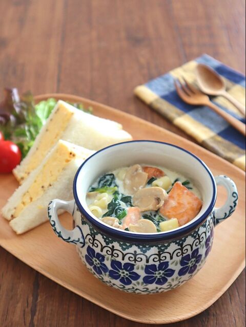 食べるスープ ほうれん草とサーモンのクリームスープパスタ 暮らしニスタ 食べるスープ ほうれん草とサーモンのクリームスープパスタ 暮らしニスタ