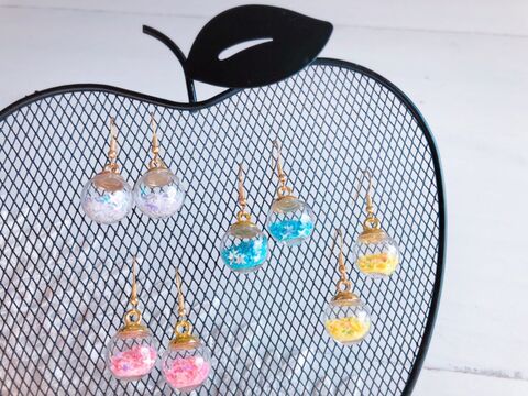 セリアの材料で簡単 可愛いガラスドームピアス 暮らしニスタ セリアの材料で簡単 可愛いガラスドームピアス 暮らしニスタ