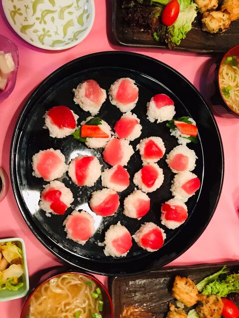 Brunoのたこ焼き器を使って手毬寿司 暮らしニスタ Brunoのたこ焼き器を使って手毬寿司 暮らしニスタ