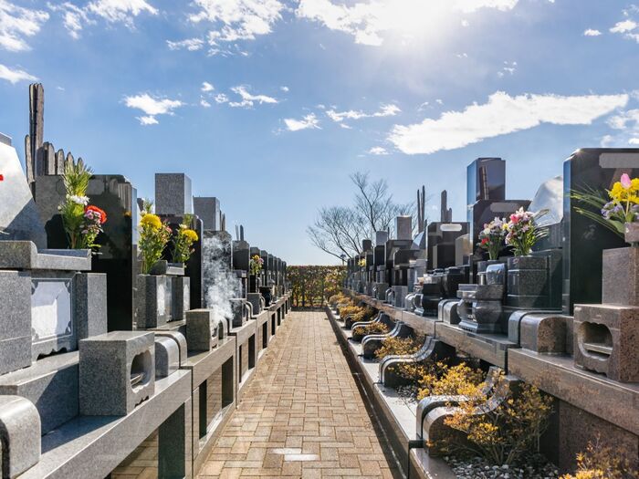 「墓地を買う」とは、不動産の取得ではなく永代使用の権利を取得すること