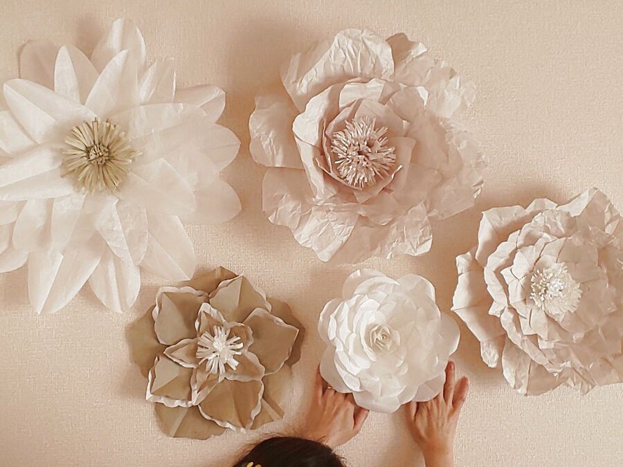 包装紙がウォールフラワーに 暮らしニスタ 包装紙がウォールフラワーに 暮らしニスタ