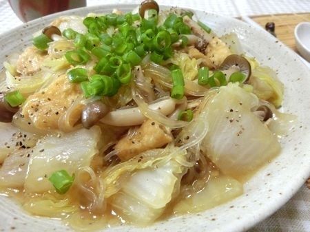 肉や魚がなくてもコクうまボリューミー♪　白菜と春雨の中華煮