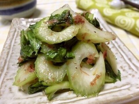 ポリ袋で時短簡単 セロリのおかか白だし漬け 暮らしニスタ ポリ袋で時短簡単 セロリのおかか白だし漬け 暮らしニスタ