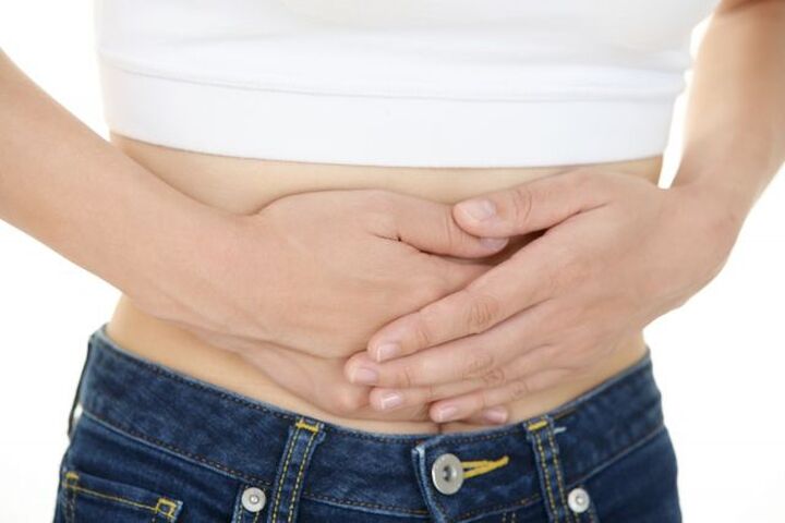 え、なにそれ?便秘の原因は「ねじれ腸」や「落下腸」かも!まずはセルフチェックを