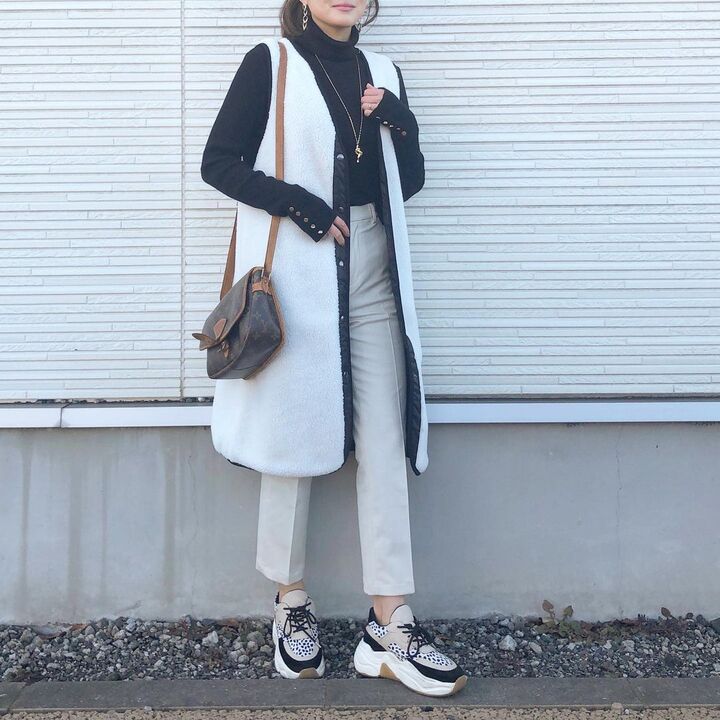 【ユニクロ】スマートアンクルパンツなら美脚見せ効果大!あらゆるコーデにベストマッチ♪