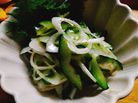 さっぱりシャキシャキ きゅうりは種を取って きゅうりと長ネギの柚子胡椒和え 暮らしニスタ さっぱりシャキシャキ きゅうりは種を取って きゅうりと長ネギの柚子胡椒和え 暮らしニスタ