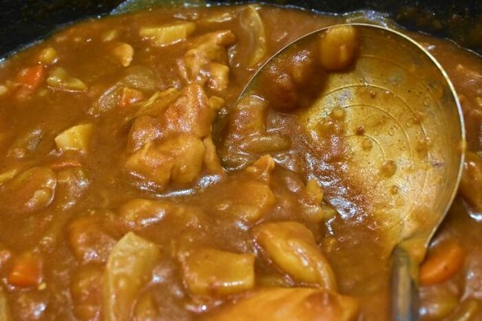鍋にこびりついたカレー 捨てちゃダメ 最後まで使い切ります 暮らしニスタ 鍋にこびりついたカレー 捨てちゃダメ 最後まで使い切ります 暮らしニスタ
