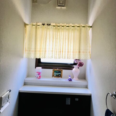 トイレの窓の目隠し トイレの窓の目隠し