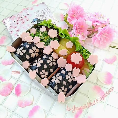 お弁当も桜満開 巻くだけ簡単お花見弁当 暮らしニスタ お弁当も桜満開 巻くだけ簡単お花見弁当 暮らしニスタ