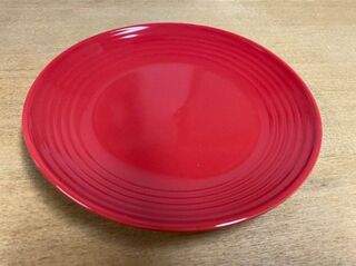 器のチカラで映えと美味しさアップ幸せアップ 赤いお皿 暮らしニスタ