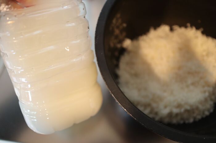 捨てるなんてもったいない 米のとぎ汁 にこんな使い道が 暮らしニスタ 捨てるなんてもったいない 米のとぎ汁 にこんな使い道が 暮らしニスタ