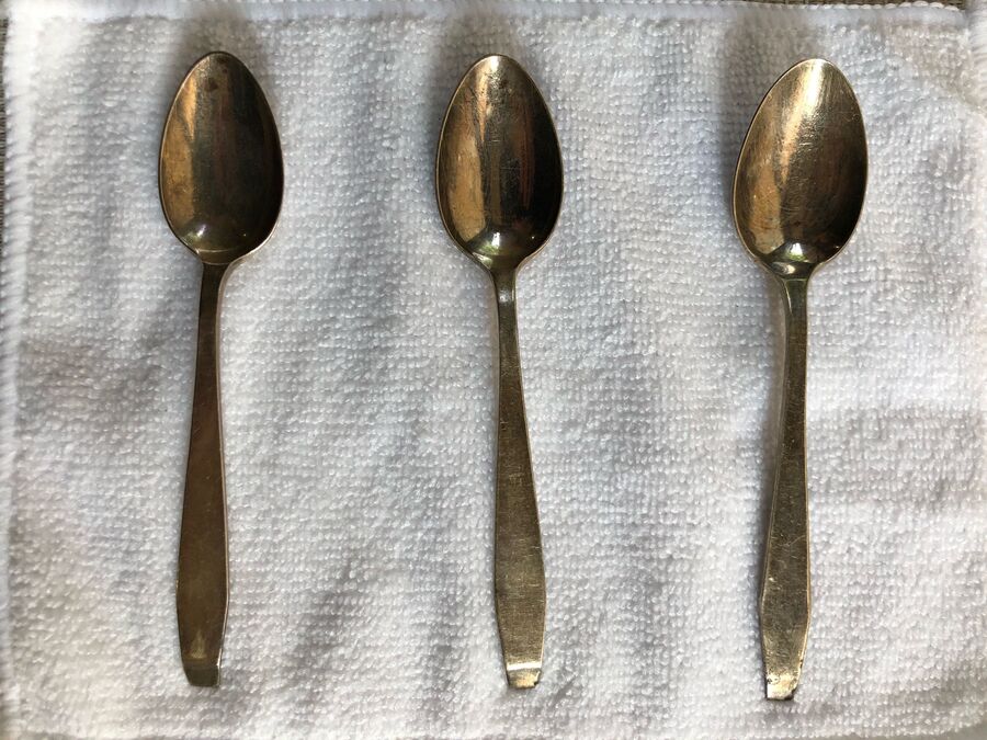 カトラリーのくすみ 黒ずみを除去 一番ピカピカになる方法はコレ 暮らしニスタ カトラリーのくすみ 黒ずみを除去 一番ピカピカになる方法はコレ 暮らしニスタ