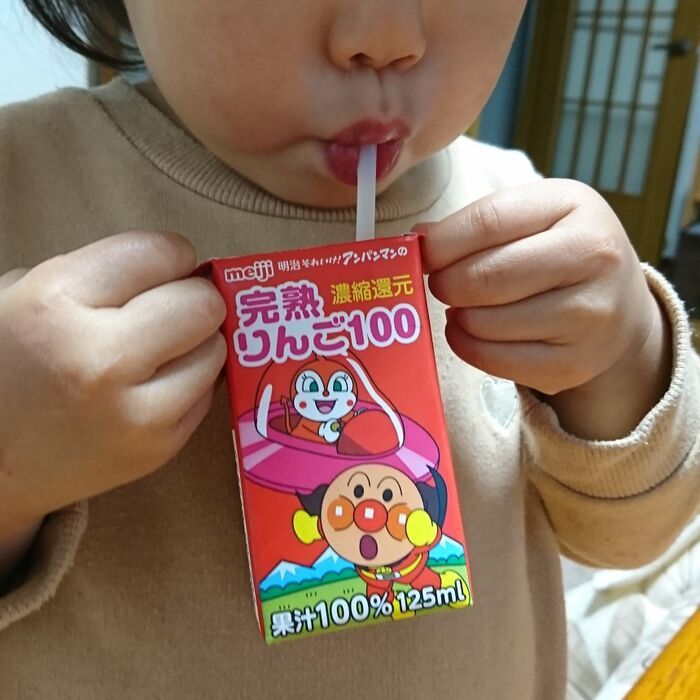 ジュースの耳⁉️これで解決‼️溢れなし/怒られない/怒らない🎵小さなお子ちゃんのジュースの飲み方