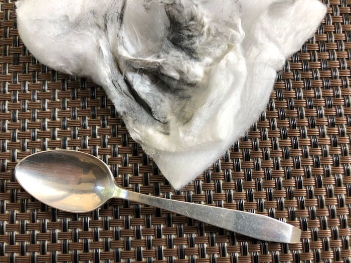カトラリーのくすみ 黒ずみを除去 一番ピカピカになる方法はコレ 暮らしニスタ こんにちは 家事コツ研究室 研究員のsです dメニューニュース Nttドコモ カトラリーのくすみ 黒ずみを除去 一番ピカピカになる方法はコレ 暮らしニスタ こんにちは 家事コツ研究室 研究員のsです dメニューニュース Nttドコモ