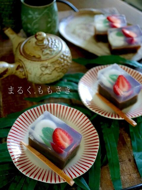 100均の羊かんを使って 苺大福風 2層の寒天ゼリー 暮らしニスタ 100均の羊かんを使って 苺大福風 2層の寒天ゼリー 暮らしニスタ