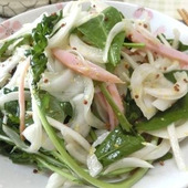 作ってすぐでも置いても美味しい♪　新玉ねぎのサラダ