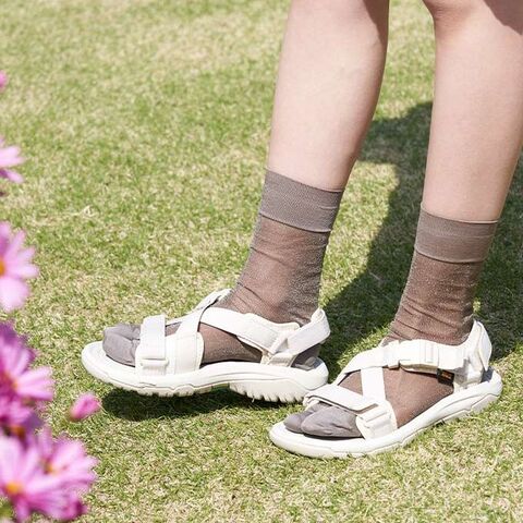 これでもうダサ見えしない サンダル ソックスの春夏お手本コーディネート 暮らしニスタ これでもうダサ見えしない サンダル ソックスの春夏お手本コーディネート 暮らしニスタ