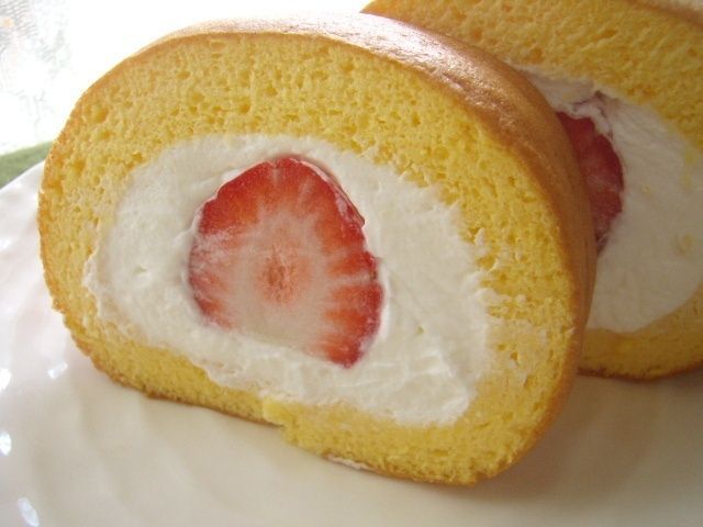 レモンちゃんの秘密の！？お菓子作り☆　ロールケーキ型は、自分で作っちゃお♡