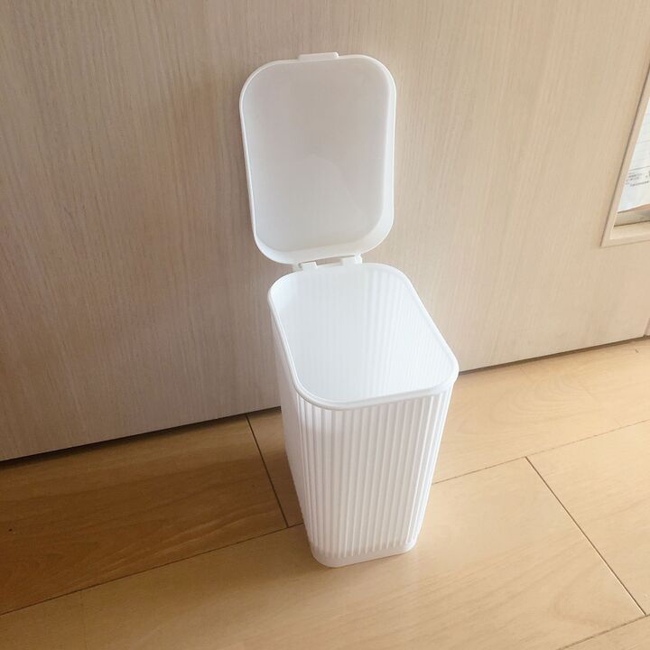 【ダイソー】便利すぎてやみつきに!?これ、普通のゴミ箱じゃないんです