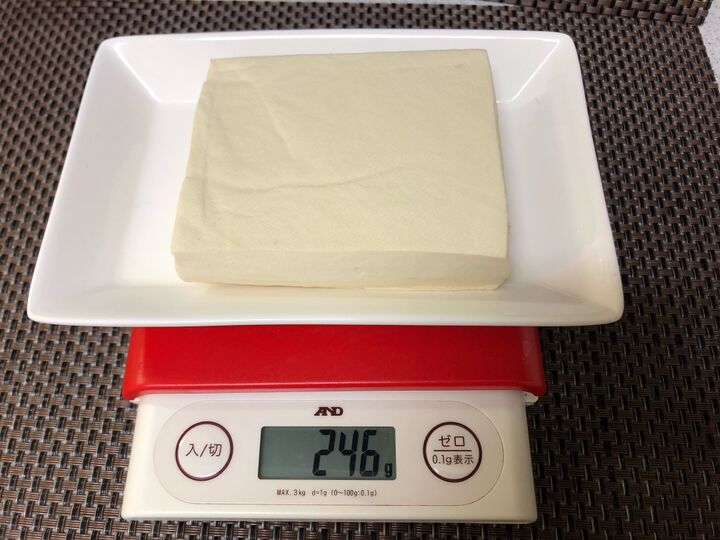 豆腐を手早く水切りするには?時短・見た目・味でベストな方法を検証