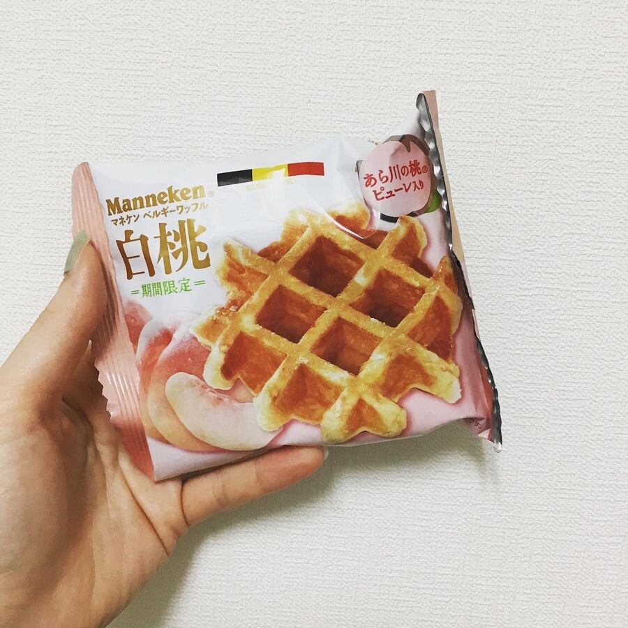 あら川の桃を使ったマネケンワッフル 暮らしニスタ