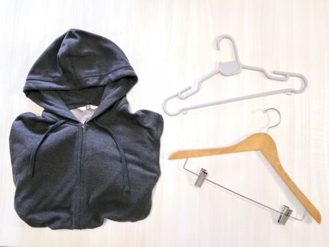 さらばフードの生乾き パーカーが乾きやすくなる裏ワザ4つ 暮らしニスタ さらばフードの生乾き パーカーが乾きやすくなる裏ワザ4つ 暮らしニスタ