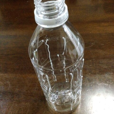 ペットボトルの蓋に穴を開けるだけのジョウロ 暮らしニスタ ペットボトルの蓋に穴を開けるだけのジョウロ 暮らしニスタ