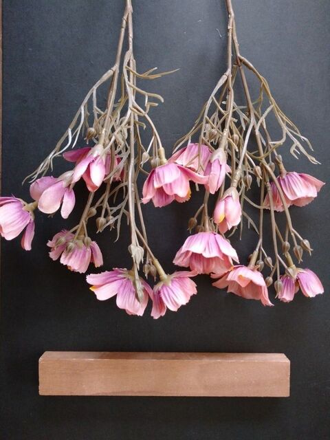 おうち時間の過ごし方 簡単diy 100均フェイクフラワー De 花板ガーランド作り 暮らしニスタ おうち時間の過ごし方 簡単diy 100均フェイクフラワー De 花板ガーランド作り 暮らしニスタ