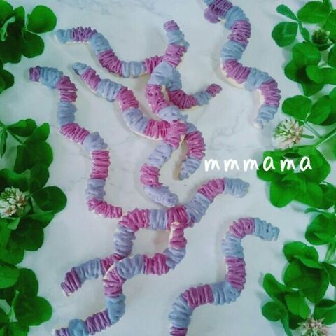 アーヤと魔女 ぐねぐねミミズのプレッツェル 9つ葉 暮らしニスタ アーヤと魔女 ぐねぐねミミズのプレッツェル 9つ葉 暮らしニスタ