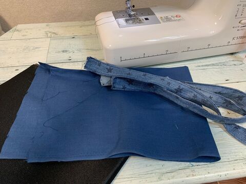 小学校タブレット1人1台 簡単100均でタブレットケース作り コの字に縫うだけ 暮らしニスタ 小学校タブレット1人1台 簡単100均でタブレットケース作り コの字に縫うだけ 暮らしニスタ