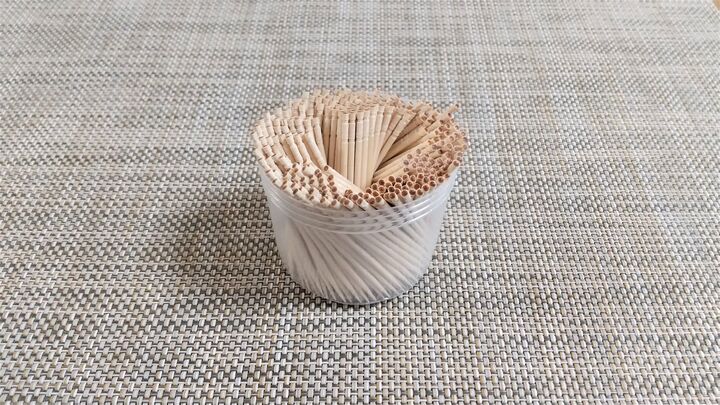 捨てないで!割り箸袋の「爪楊枝」は食後以外にもこんなに便利に使えます♪