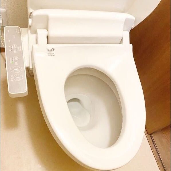 ③トイレの便座