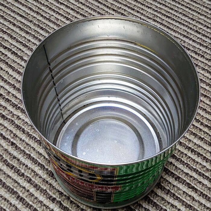 ●●●注意●●●この缶の様に、内側が塗装していない缶は、必ず移し替えて保存してください