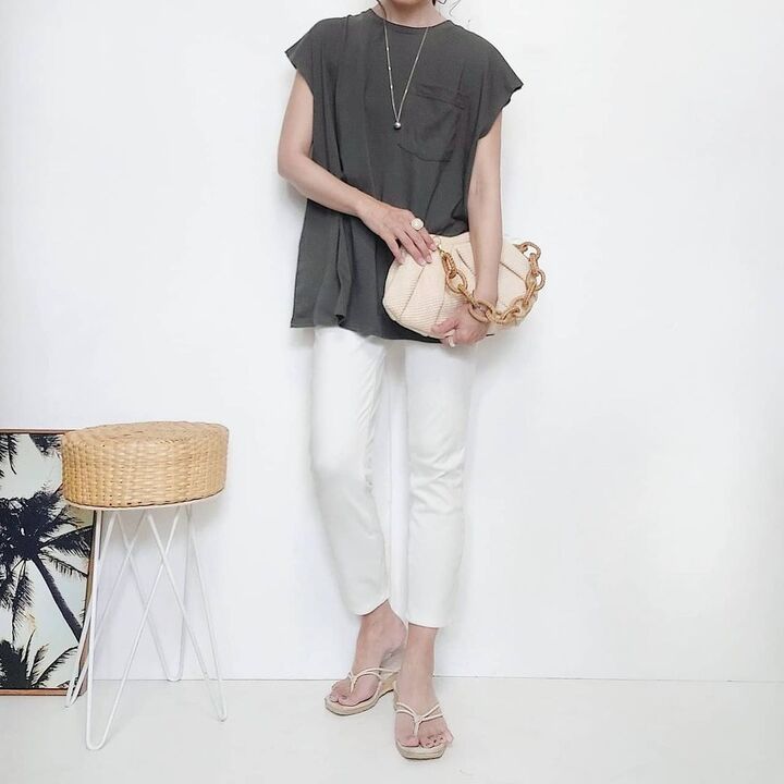 【ユニクロ】困った時のレギンスパンツ♪ 美脚度も履き心地も満点!