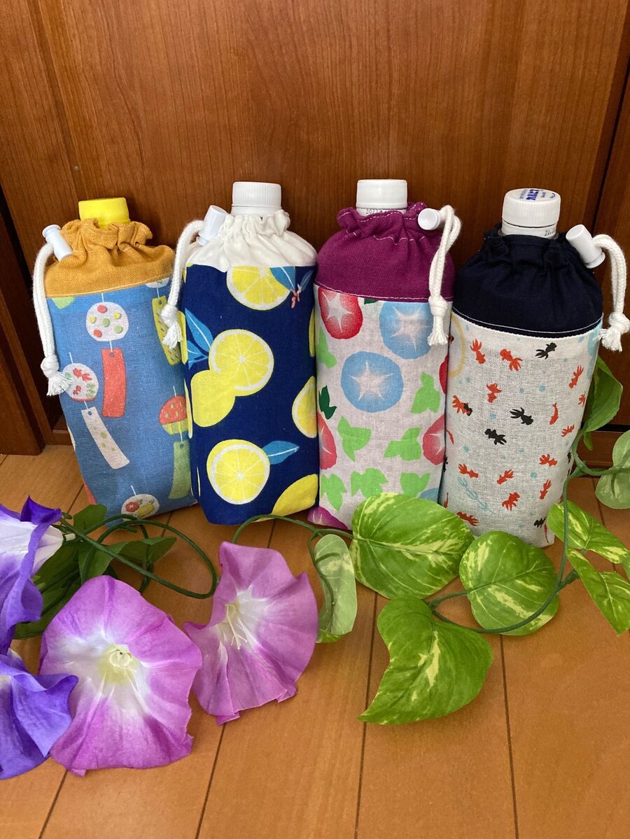 100均夏柄手ぬぐいで作る 涼しげペットボトルホルダー 暮らしニスタ 100均夏柄手ぬぐいで作る 涼しげペットボトルホルダー 暮らしニスタ