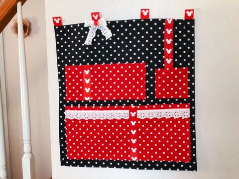 ダイソーのはぎれでディズニーイメージのウォールポケット 暮らしニスタ ダイソーのはぎれでディズニーイメージのウォールポケット 暮らしニスタ